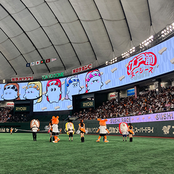 モナカアイスを配布